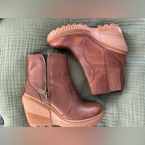 Sorel Brown Leather Platform Ankle Boots with Chunky Heel